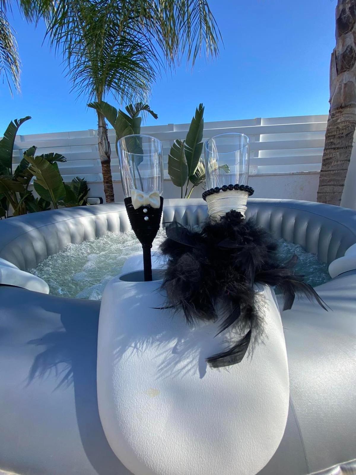 Villa Angel - Exotic Villa 200M From Beach Paralímni Eksteriør bilde